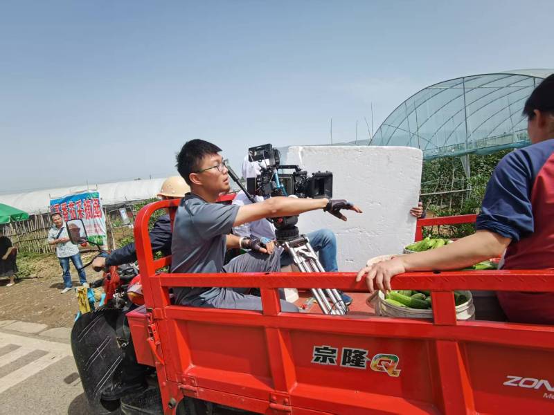 电商爆款背后的推手：眉县产品视频拍摄公司精准捕捉卖点痛点